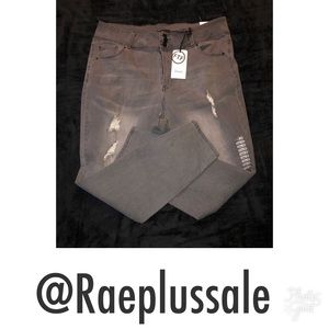 Fashion To Figure Grey Skinny Jeans / US 20